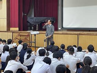 中学生への職業講話(大阪城北RC)