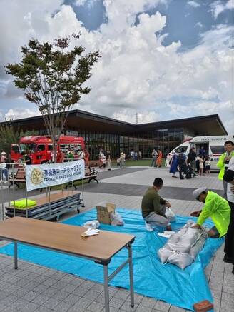 自助・共助を学ぶ「防災フェスタ」開催(高槻東RC)