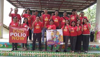 フィリピン・セブ島の小学校へ通う子供たちへの国際奉仕活動とポリオ根絶への啓蒙活動(大阪難波RC)