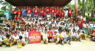 フィリピン・セブ島の小学校へ通う子供たちへの国際奉仕活動とポリオ根絶への啓蒙活動(大阪難波RC)